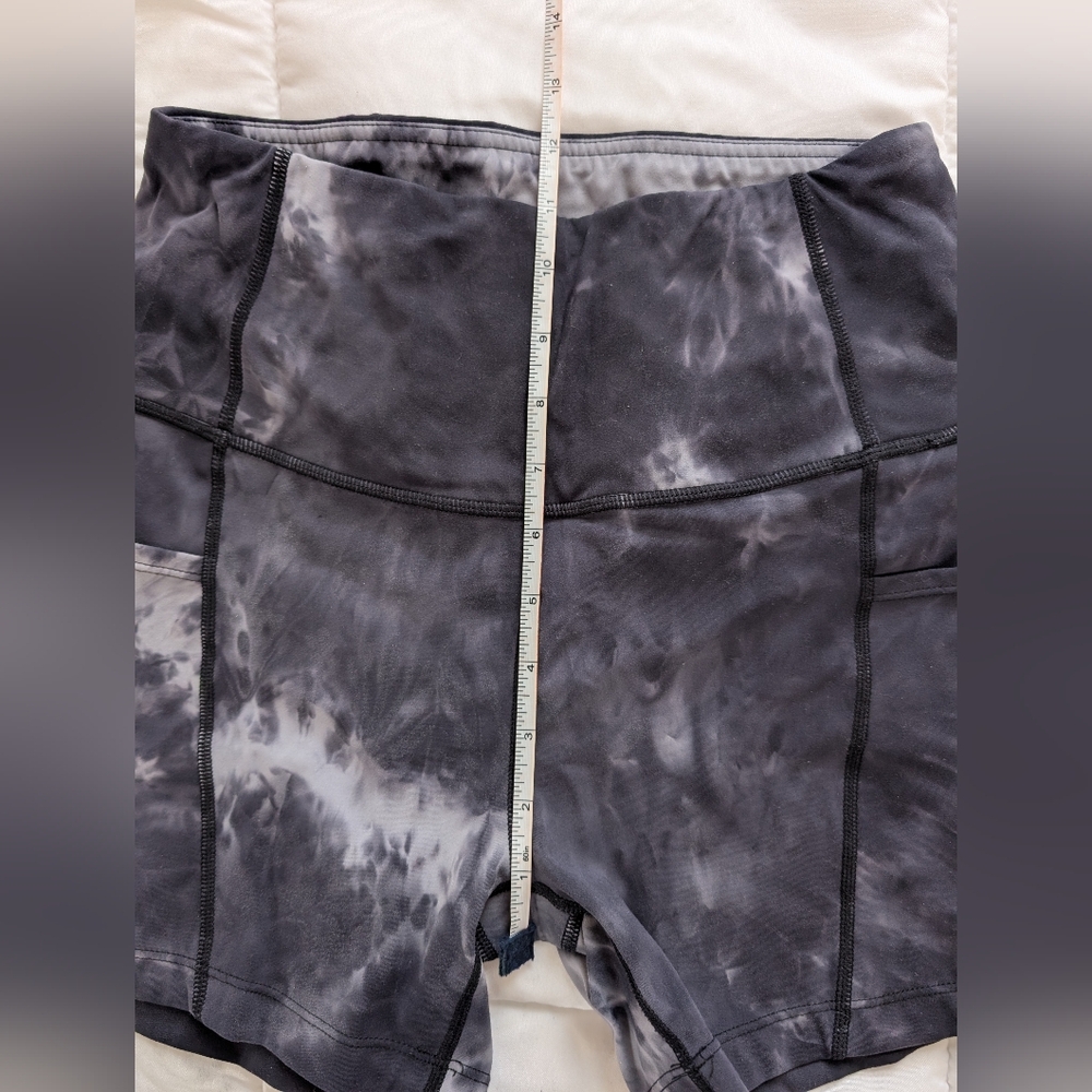 Baleaf Women's Black and Gray Tie-Dye Bike Shorts Size Medium - Picture 12 of 13